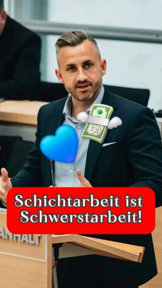 Vor der Kamera den Arbeiterfreund mimen, aber im Parlament eiskalt gegen Renten und Arbeitnehmerrechte stimmen! 🎭 Die nackten Fakten hinter der Mogelpackung:

​Völlig richtig: Schichtarbeit ist absolute Schwerstarbeit. Wer rund um die Uhr Knochenarbeit leistet, verdient eine verlässliche Altersabsicherung. Doch das reale Konzept und Abstimmungsverhalten der AfD spricht eine ganz andere Sprache:

​Das Renteneintrittsalter: Die AfD will den Renteneintritt an starre Beitragsjahre koppeln. Wer Lücken im Lebenslauf hat – sei es durch Krankheit, Arbeitslosigkeit oder die Pflege von Angehörigen –, kriegt die Jahre nicht voll. Die Folge? Rente mit 70 durch die Hintertür! Ein System, das hart arbeitende Menschen eiskalt bestraft.

​Das Rentenniveau: Im Bundestag blockiert die AfD Reformen zur langfristigen Sicherung des Rentenniveaus. Stattdessen will sie die gesetzliche Rente schwächen und Beschäftigte in die private Vorsorge drängen – unbezahlbar für alle, die ohnehin hart fürs Geld schuften müssen.

​Der Arbeitsschutz: Ob Kampf gegen Kettenbefristungen oder den Missbrauch von Leiharbeit – im Bundestag stimmt die AfD regelmäßig gegen Schutzrechte für Beschäftigte.

​Während die rechte Bubble online mit Scheindebatten und Begriffen wie „Remigration“ ablenkt, betreibt sie in den Parlamenten eine zutiefst arbeitnehmerfeindliche Politik. Wer echte soziale Gerechtigkeit will, braucht das sozialdemokratische Original! 👊

​Blender im Netz oder echter Einsatz für faire Löhne und Renten – was meint ihr? Diskutiert mit in den Kommentaren! 👇

​Solidarische Grüße

Felix Giesa

SPD-Direktkandidat für den Wahlkreis 22
Köthen, Muldestausee, Raguhn-Jeßnitz & Südliches Anhalt

​#Rente #remigration #AfD #SPD #SachsenAnhalt