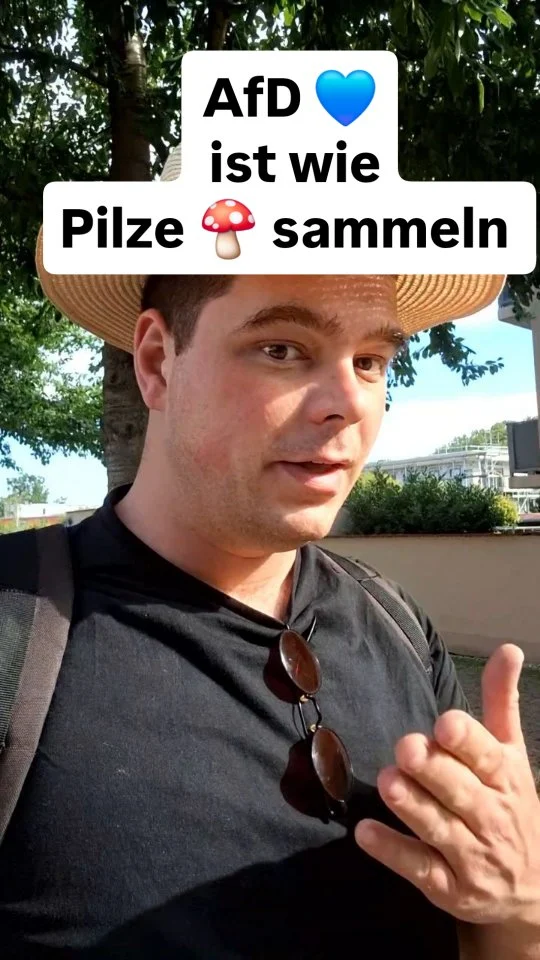 „Aber die AfD ist doch ganz legal und demokratisch gewählt!“ – Dieses dämliche Argument höre ich gefühlt unter jedem meiner Videos. 🙄👇

​Meine Antwort darauf ist eigentlich ganz simpel. Das ist wie beim Pilzesammeln im Wald: 🌲🍄

​Nur weil ein Pilzsammler einen Pilz völlig legal und ordnungsgemäß im Wald pflückt...

​...ist der Pilz am Ende trotzdem hochgiftig! ☠️

​Genau das Gleiche gilt für die Politik: Eine Partei kann völlig legal auf dem Wahlzettel stehen und Stimmen einsammeln. Das ändert aber absolut nichts daran, dass ihre Ideologie brandgefährlich und giftig für unsere Demokratie ist. ⚖️🛑

​Die Geschichte hat uns schmerzhaft gelehrt, wohin es führt, wenn man Gift für Medizin hält, nur weil es legal verpackt ist.

​💬 Welche Scheinargumente müsst ihr euch in Diskussionen ständig anhören? Schreibt es mir direkt in die Kommentare! 👇

​Solidarische Grüße

Felix Giesa

#afd #heimat #Wahrheit #spd #SachsenAnhalt
